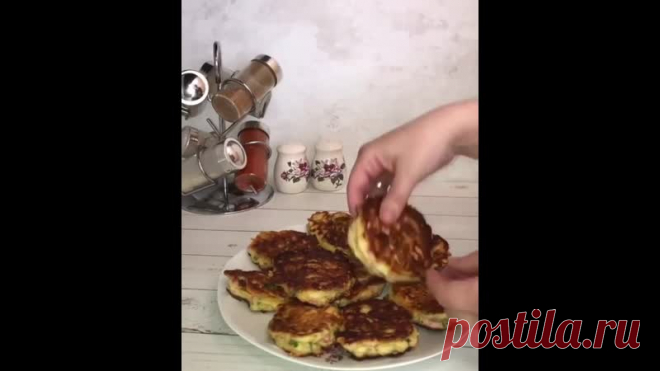 Вот мои оладушки, мука, кефир, соль , сахар и сода . Все завидуют, пышнее просто невозможно