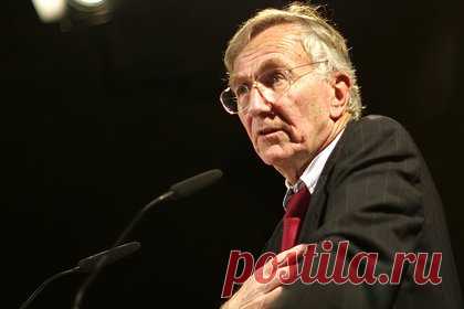 Херш объяснил причину замалчивания темы контрнаступления ВСУ в американских СМИ. Американские СМИ больше не пишут о контрнаступлении Вооруженных сил Украины (ВСУ) из-за его провала. Причину замалчивания темы наступательной операции Киева в западных СМИ объяснил американский журналист и лауреат Пулитцеровской премии Сеймур Херш в своей статье на платформе Substack.