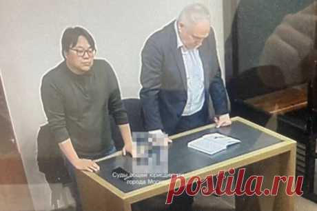 Главному нотариусу Подмосковья Смирнову дали пять лет тюрьмы. Он получил пять млн рублей за помощь в назначении кандидата на должность нотариуса.