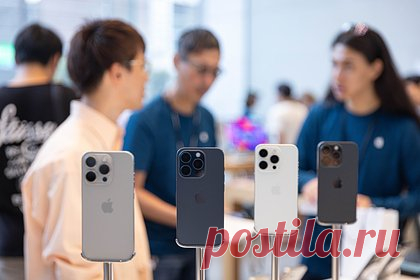 Новый флагманский iPhone подешевел. Представленный осенью 2023 года iPhone 15 Pro рекордно подешевел. Журналисты медиа заметили, что новый аппарат доступен на рынке за 88 тысяч рублей. Это значительное удешевление: на старте продаж iPhone 15 Pro продавали за 150-170 тысяч рублей. Цены на новый флагман актуальны при доставке из-за рубежа.