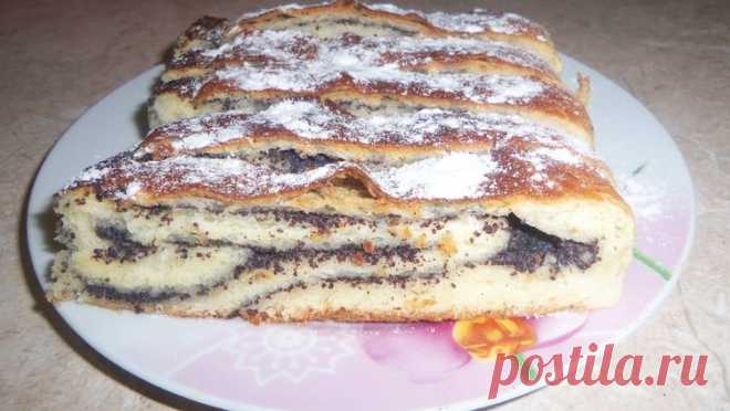 Рулет с Маком. Мой Личный Рецепт Рулет С Маком готовится из тертого мака и дрожжевого теста. Советуем Вам приготовить этот рулет по моему рецепту, он получается очень нежным и вкусным.