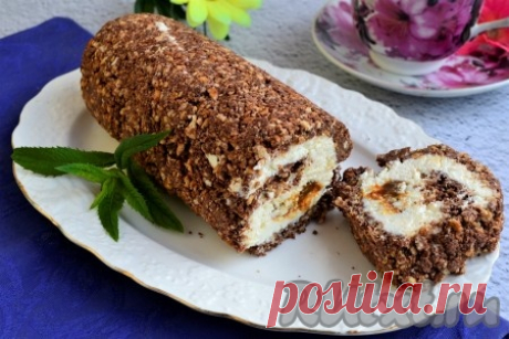 Рулет из печенья с творогом без выпечки