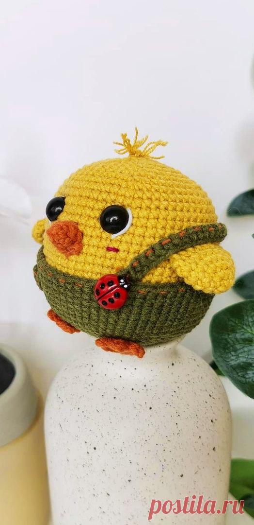 PDF Цыплёнок крючком. FREE crochet pattern; Аmigurumi bird patterns. Амигуруми схемы и описания на русском. Вязаные игрушки и поделки своими руками #amimore - маленький цыпленок к Пасхе, цыплятаy.