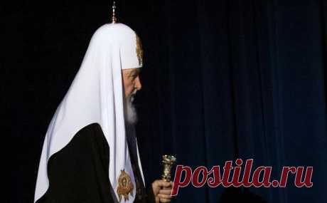 Патриарх Кирилл призвал Ватикан и ООН остановить «изгнание» монахов УПЦ. Власти Украины потребовали до 29 марта освободить занимаемые монахами УПЦ МП в Киево-Печерской лавре помещения. Патриарх Кирилл отметил, что поколения монахов возрождали обитель, а решение Киева «попирает свободы вопиющим образом»