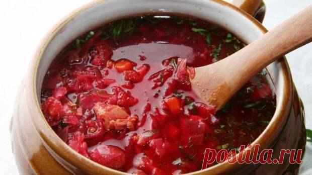 Русская кухня - Телеканал Бобер - медиаплатформа МирТесен Как известно, русская кухня производит на иностранцев неизгладимое впечатление. Её либо любят, либо терпеть не могут, но равнодушным к ней не остается никто... Правда, надо сразу оговориться, что к традиционной русской кухне иностранцы относят и украинский борщ, и исторически китайские пельмени…