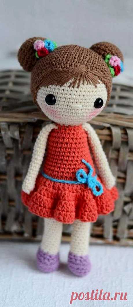 PDF Куколка Хлоя крючком. FREE crochet pattern; Аmigurumi doll patterns. Амигуруми схемы и описания на русском. Вязаные игрушки своими руками! Кукла, doll puppet, muñeca boneca, poupée, puppe, panenka, bebek, lalka. #амигуруми #amigurumi #amigurumidoll #amigurumipattern #freepattern #freecrochetpatterns #crochetpattern #crochetdoll #crochettutorial #patternsforcrochet #вязание #вязаниекрючком #handmadedoll #рукоделие #ручнаяработа #pattern #tutorial #häkeln #amigurumis #diy #tutorialcrochet