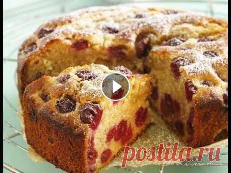ПРОСТОЙ и БЫСТРЫЙ ягодный ПИРОГ! ПОЛУЧИТСЯ у каждого,ПОНРАВИТСЯ всем! SIMPLE and QUICK berry PIE! Готовим пирог по маминому рецепту. Он вкусный, пышный и его ВСЕГДА МАЛО ;))))) Я использую консервированную вишню без косточки в собственном соку, но ...