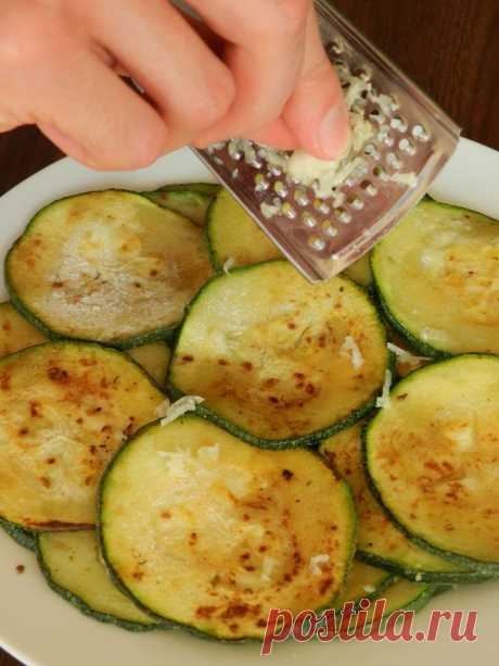 Не останется ни кусочка!!! Простой рецепт жареных кабачков с чесноком — Вкусные рецепты