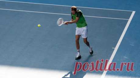 Медведев сыграет со Зверевым в полуфинале Australian Open. Немец Александр Зверев вышел в полуфинал Открытого чемпионата Австралии 2024 года. Читать далее