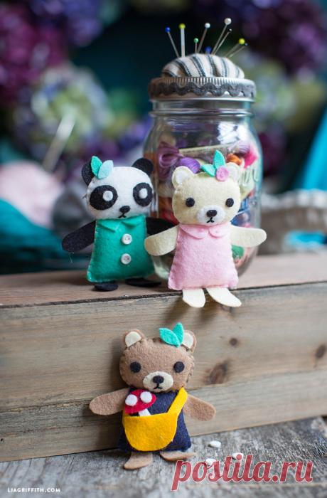 Mini Bear Friends Sewing Pattern - Lia Griffith