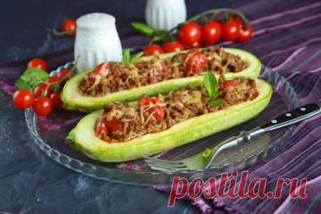 Кабачки, запечённые с фаршем и рисом: сочное и сытное блюдо для всей семьи | Еда от ШефМаркет | Дзен