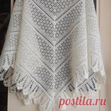 Ажурная шаль крючком НРАВИТСЯ ПОСТ? ДАЙТЕ НАМ ЗНАТЬ! НАПИШИТЕ КОММЕНТАРИЙ, СОХРАНИТЕ ЕГО В ЗАКЛАДКИ! А, МОЖЕТ, ВЯЗАЛИ ПОХОЖЕЕ ИЗДЕЛИЕ? БУДЕМ РАДЫ УЗНАТЬ О ВАШЕМ ОПЫТЕ! НОВЫЙ КОНКУРС С ДЕНЕЖНЫМИ ПРИЗАМИ! "ВЯЗАНОЕ ДЕТСТВО" - УСЛОВИЯ ЧИТАТЬ ЗДЕСЬ