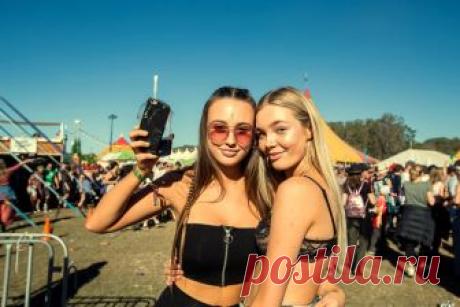 5 самых лучших музыкальных фестивалей в мире » Notagram.ru Крупнейшие в мире музыкальные фестивали. Самые значимые фестивали музыки на континентах. Лучшие музыкальные фестивали в мире. ТОП-5 фестивалей музыки.