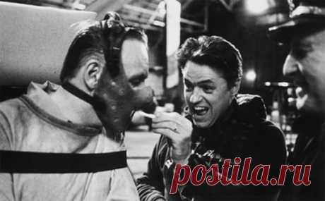 Стенли Кубрик поставил жирную точку: «Посадки на Луну все были фальшивые, и я был тот человек, который снимал это»