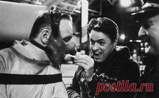 Стенли Кубрик поставил жирную точку: «Посадки на Луну все были фальшивые, и я был тот человек, который снимал это»