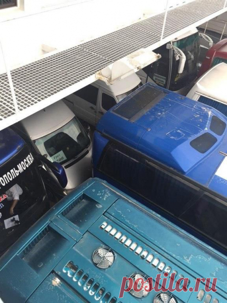 «Груз 200» завозят в Крым автобусами. ФОТО | Newsoboz