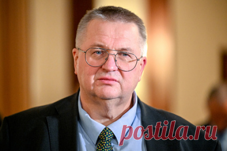 Оверчук осмотрел инфраструктуру коридора Север - Юг. Вице-премьер отметил, что в мае вступило в силу соглашение о зоне свободной торговли между Ираном и Евразийским экономическим союзом