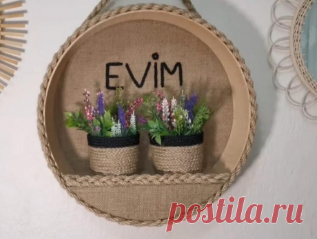 Весенняя композиция из старого сита