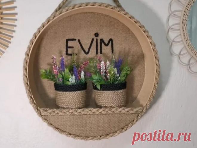 Весенняя композиция из старого сита