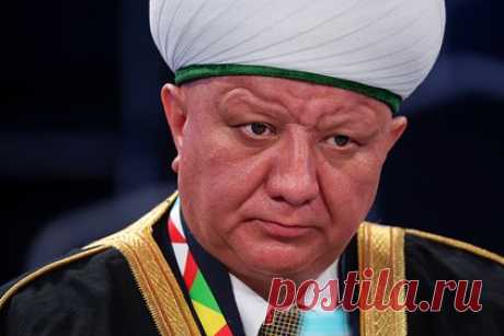 Муфтий призвал не «мешать одной ложкой» мусульман России с мигрантами