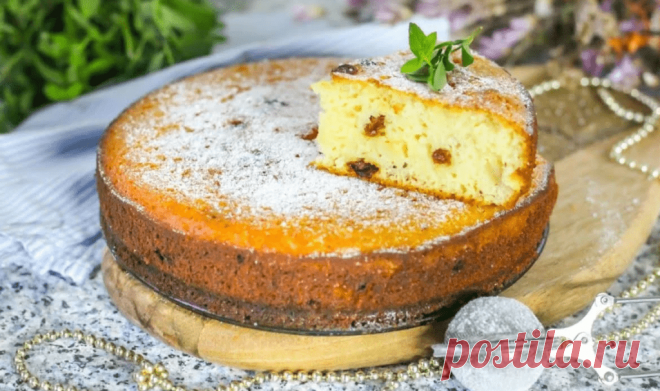 1 ст манки, 1 ст муки, 1 ст сахара, 2 яйца, сметана и горсточка изюма для самого вкусного в мире сметанного пирога с изюмом 