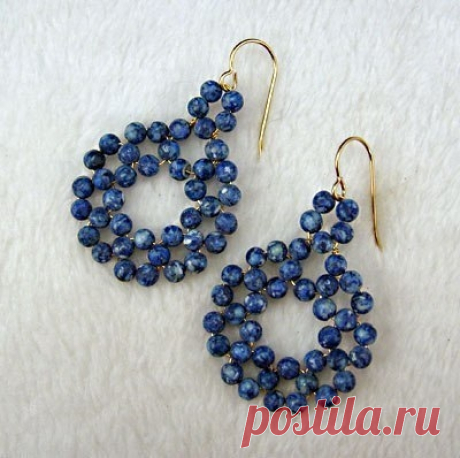 Сережки из круглых бусин