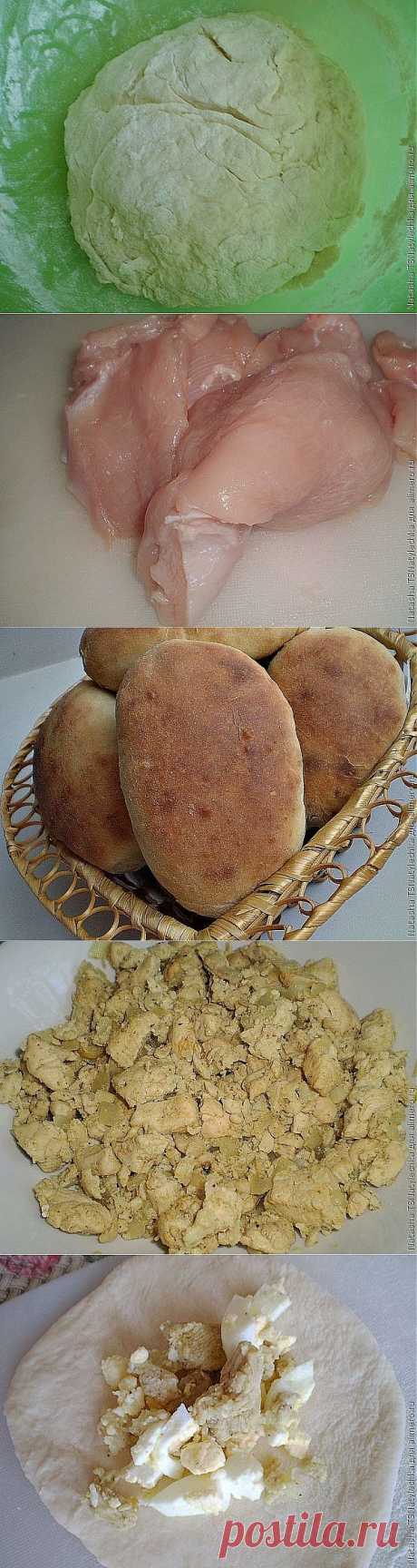 Пирожки с начинкой из курицы и яиц / Рецепты с фото