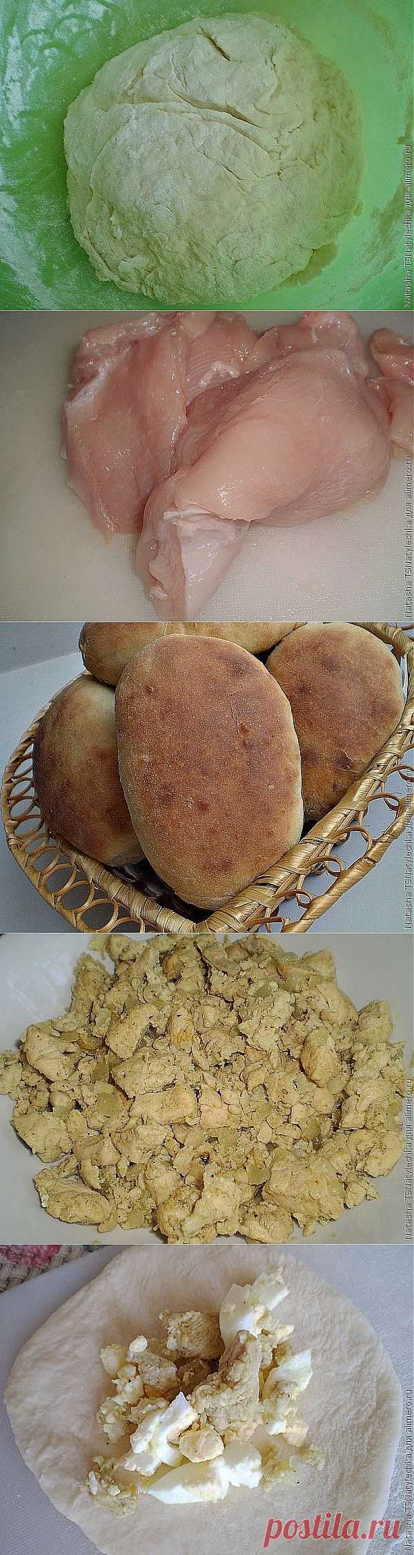 Пирожки с начинкой из курицы и яиц / Рецепты с фото