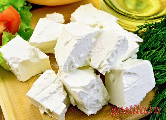 Нежнейший сыр фета и острая сырная закуска.