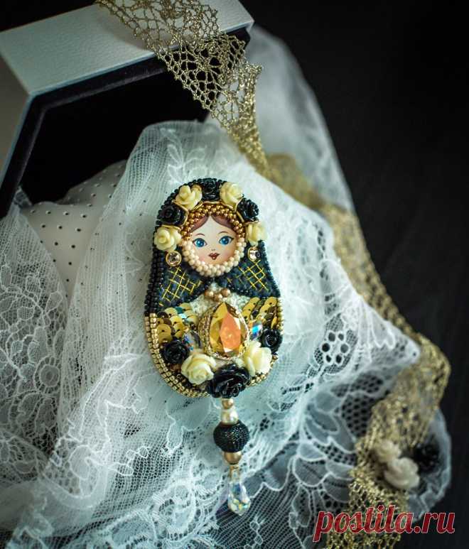 Брошь Матрешка | biser.info - всё о бисере и бисерном творчестве