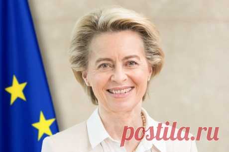 Выступление главы Еврокомиссии Урсула фон дер Ляйен завершилось лаем собак. Посторонние звуки прозвучали из динамиков зала заседаний Европарламента.