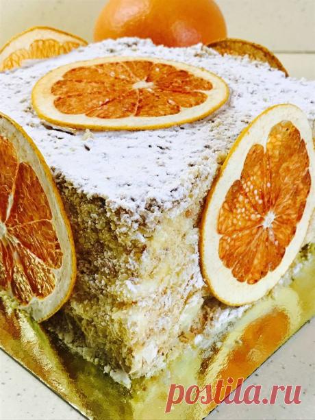 Екатерина Родионова
Мокрый НАПОЛЕОН
ПРАВИЛЬНЫЙ)
немного ликера Куантро для куража) и эксперимента, декор: чипсы грейпфрута собственного приготовления.