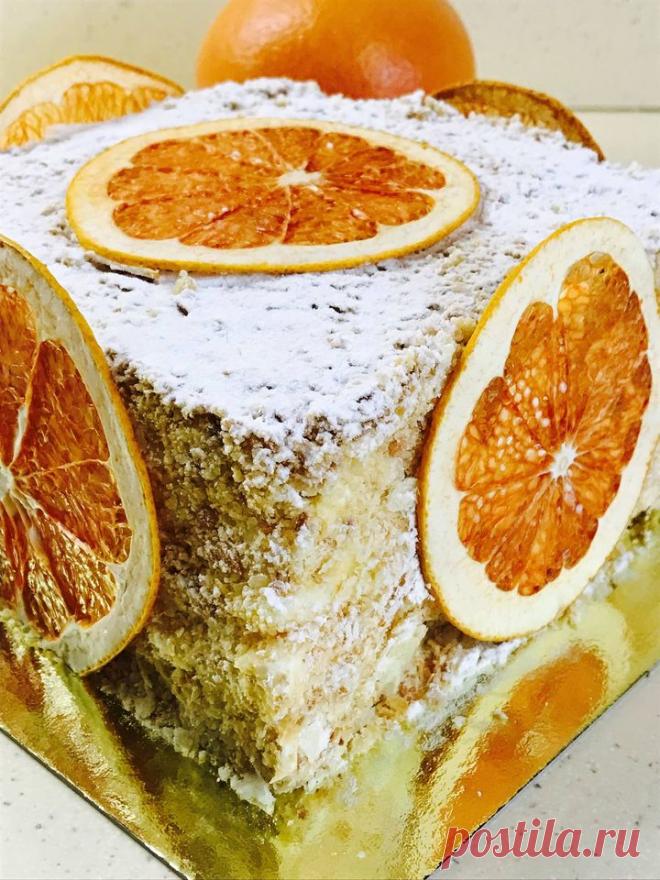 Екатерина Родионова
Мокрый НАПОЛЕОН
ПРАВИЛЬНЫЙ)
немного ликера Куантро для куража) и эксперимента, декор: чипсы грейпфрута собственного приготовления.