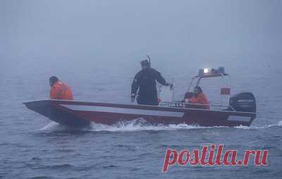 В Бурятии приостановили поиски пятерых пропавших после опрокидывания катамарана. Местонахождение одного из спасшихся туристов неизвестно