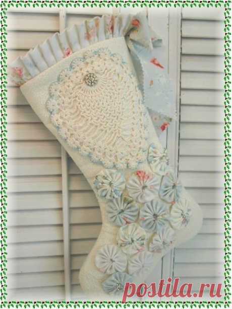 Vintage old fashioned YO YO stocking CHRISTMAS HOLIDAY