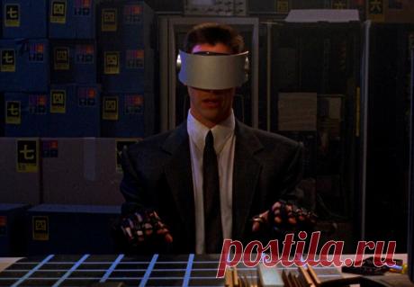 Фильм "Джонни-мнемоник" 1995 года. Почувствуйте киберпанковскую свободу. В стихах.