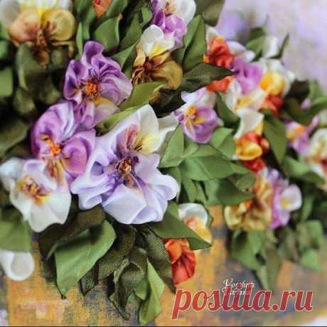 (2) Facebook