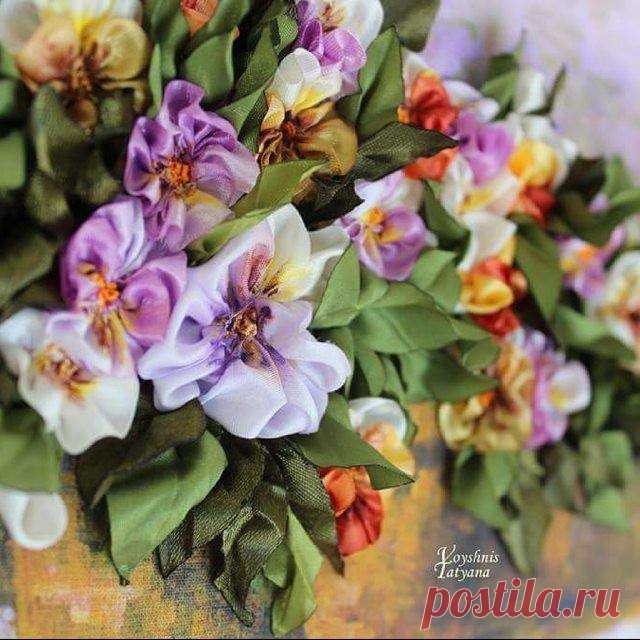 (2) Facebook
