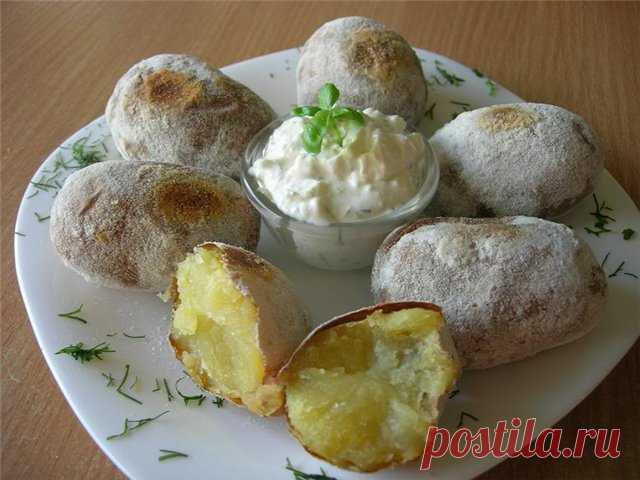 Печеная картошка - любимый рецепт Людмилы Зыкиной | Четыре вкуса