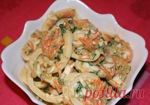 Салат с кальмарами 