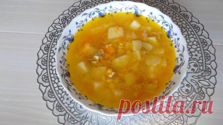 Вкусный гороховый суп с курицей Сегодня я хочу поделиться с вами своим классическим рецептом приготовления горохового супа с куриным окорочком. Такой супчик легко готовится и получается очень наваристым. Приятного вам обеда.Ингредиенты для горохового супа:Горох - 2 стакана Картофель примерно 1 кг. Куриный окорочок - 1...