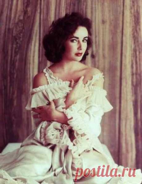 АЛЕКСАНДР ВАСИЛЬЕВ&amp;ДРУЗЬЯ
NiNa .