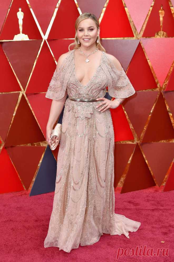 Главные роли и потрясающие наряды в церемонии награждении ОСКАР 2018
ГЛАВНЫЕ РОЛИ И ПОТРЯСАЮЩИЕ НАРЯДЫ В ЦЕРЕМОНИИ НАГРАЖДЕНИИ ОСКАР 2018
Главные роли и потрясающие наряды в церемонии награждении "ОСКАР 2018" весь мир мог увидеть и оценить вчера. Красивые наряды,платья и макияж всё как всегда присутствовало на этом ежегодным празднике кино, где основные роли исполнили красотки актрисы пришедшие на это шоу в потрясающих и красивых нарядах.