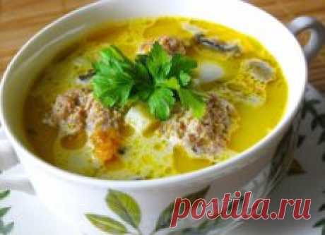 ПЕРВОЕ БЛЮДО К ОБЕДУ: ТОП-10 САМЫХ БЫСТРЫХ РЕЦЕПТОВ 🍲
То что нужно, в холодный осенний обед 😋
1) ГРЕЧНЕВЫЙ СУП С ФРИКАДЕЛЬКАМИ 
ИНГРЕДИЕНТЫ:
● 2,5 литра воды
● 1 стакан гречки
● 400 грамм нежирного говяжьего фарша
● 1 крупная и 1 мелкая репчатые луковицы
● 1 средняя морковь
● 1 салатный (болгарский) перец (я брала половину красного и половину зелёного)
● 1 маленькая банка помидоров в собственном соку
● 2 зубка чеснока
● 1 яйцо
● 1 столовая ложка молотой сладкой паприки
● зелёный лук
● укроп