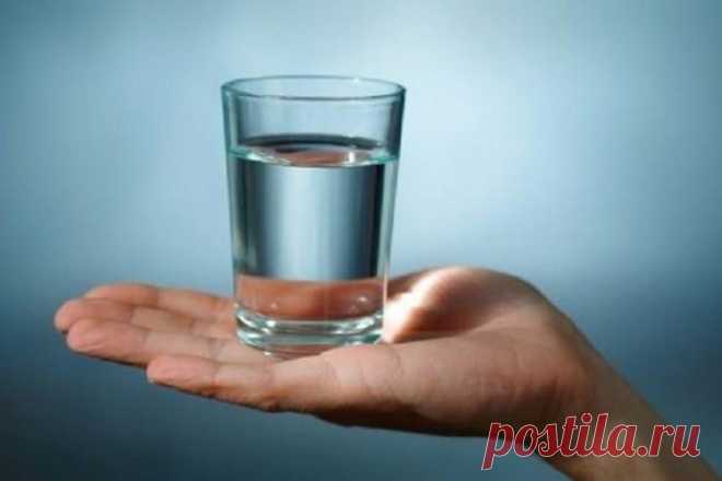 Стакан воды для исполнения желаний: техника Вадима Зеланда Стакан воды для исполнения желаний. Техника исполнения желаний Вадима Зеланда. Как правильно загадать желание, чтобы оно сбылось