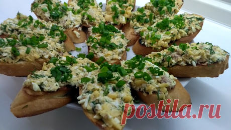 Бутерброды-гренки с печенью трески и сыром Ароматные ,хрустящие закусочные бутерброды с печенью трески и сыром-идеальная закуска на праздничный стол!Готовить легко и просто!

Ингредиенты:

печень трески -1 банка (200 г)
яйца отварные - 4шт
сыр…