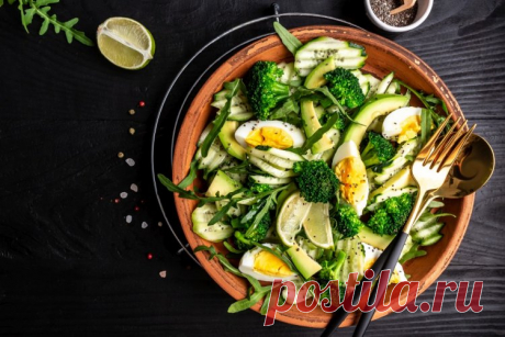 15 салатов с авокадо и яйцом, которые всегда получаются вкусными