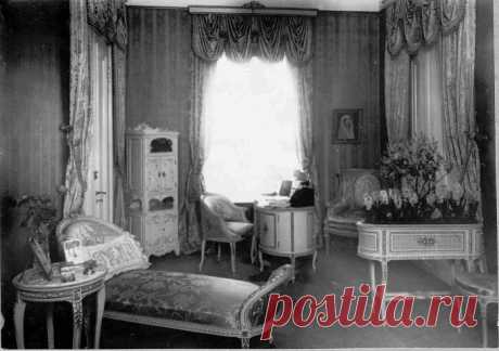 20 интереснейших фотографий интерьеров дореволюционных петербургских квартир