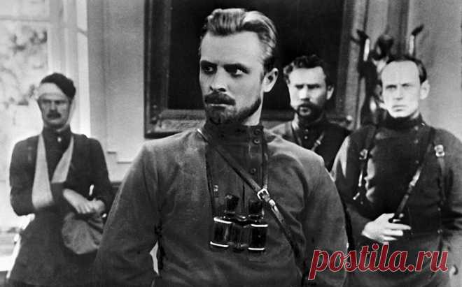 От чьей руки на самом деле погиб Щорс. Неужели всё-таки его "убрали" свои.

Чтобы слушать это и другие мои видео на своём телефоне с выключенным экраном и без рекламы, скачайте приложение Яндекс Дзен и будет вам счастье. Да пребудет с Вами сила!!!