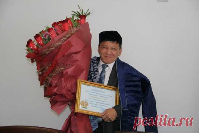 Обид Асомовни илк бор телеэкранга кимлар олиб чиққан?